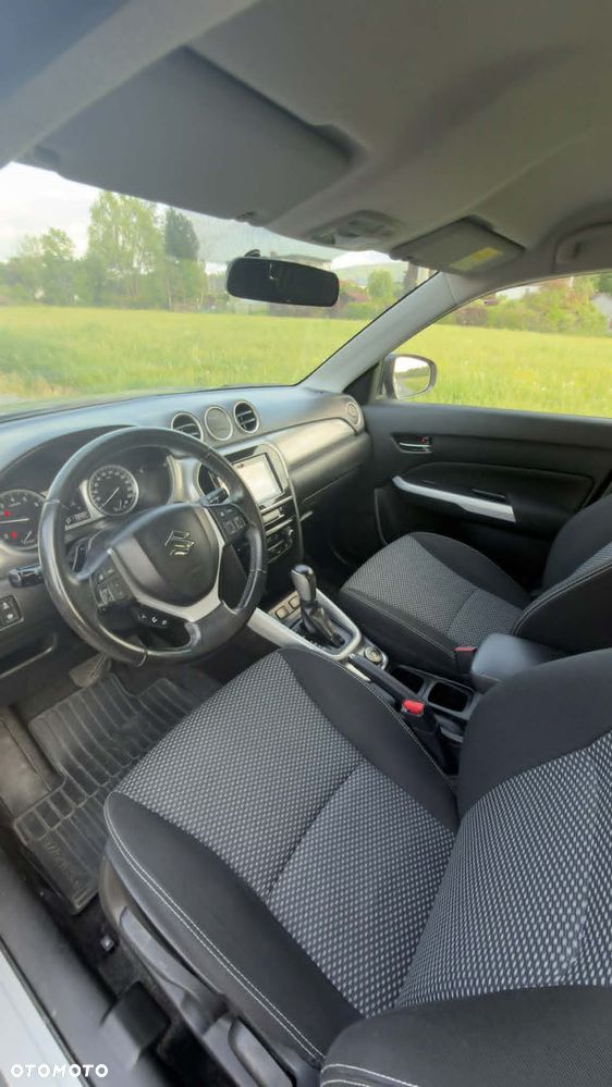 Suzuki Vitara 1.6 Premium 4WD - 17