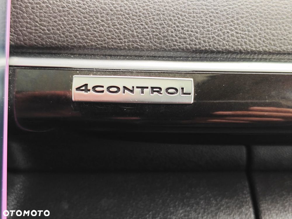 Renault Espace 1.6 dCi Energy Initiale Paris EDC 7os - 33