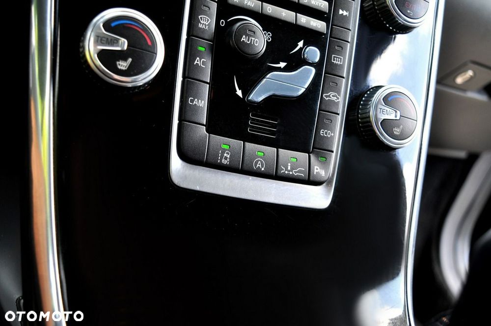 Volvo XC 60 D3 Drive-E Summum - 24