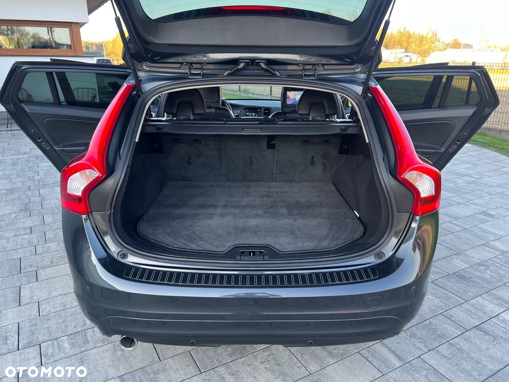 Volvo V60 D3 Summum - 22