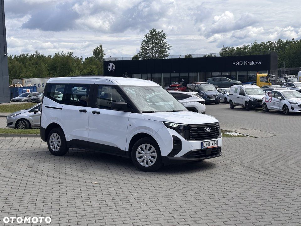 Ford Tourneo Courier - 1