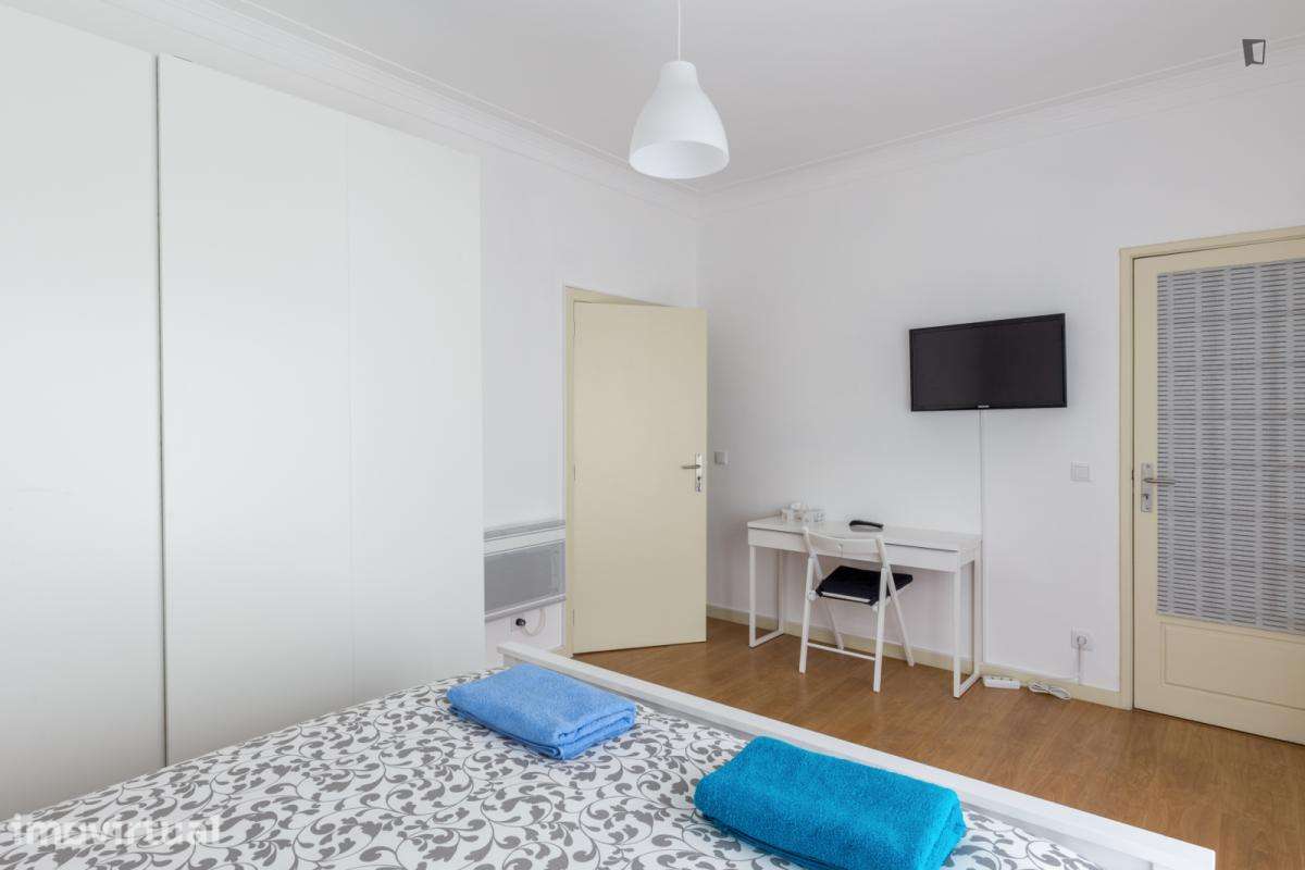 Quarto - localizado em Matosinhos Porto - Grande imagem: 5/25