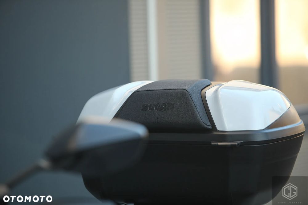 Ducati Multistrada - 24