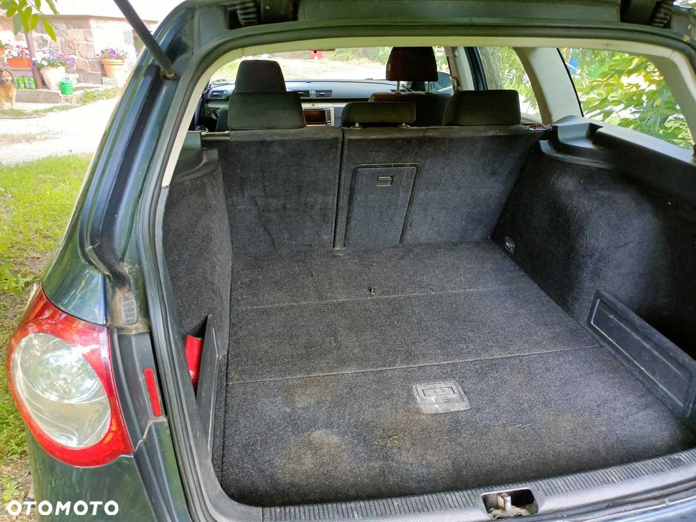 Volkswagen Passat - 8