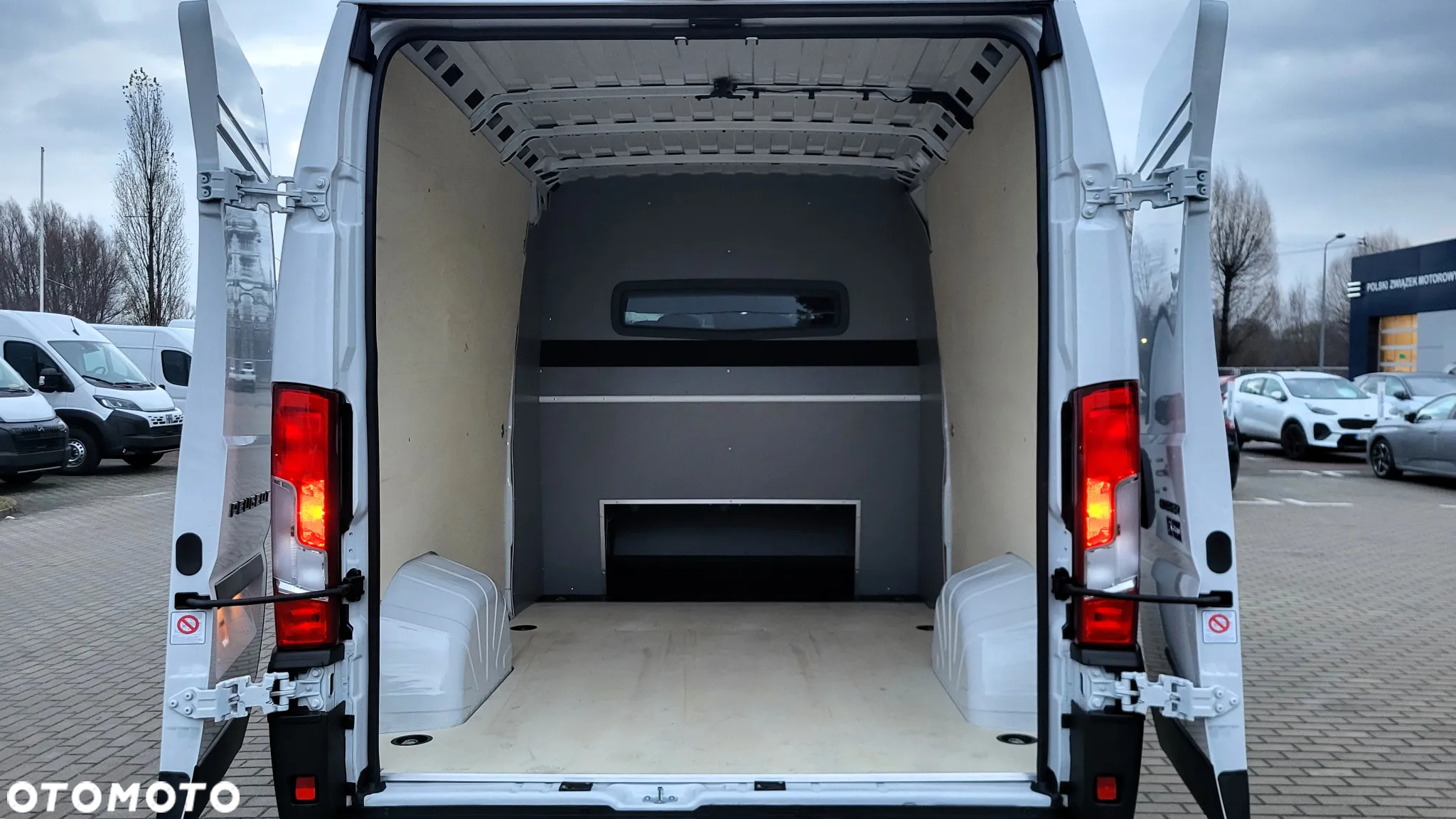Peugeot Boxer L3H2 - 18