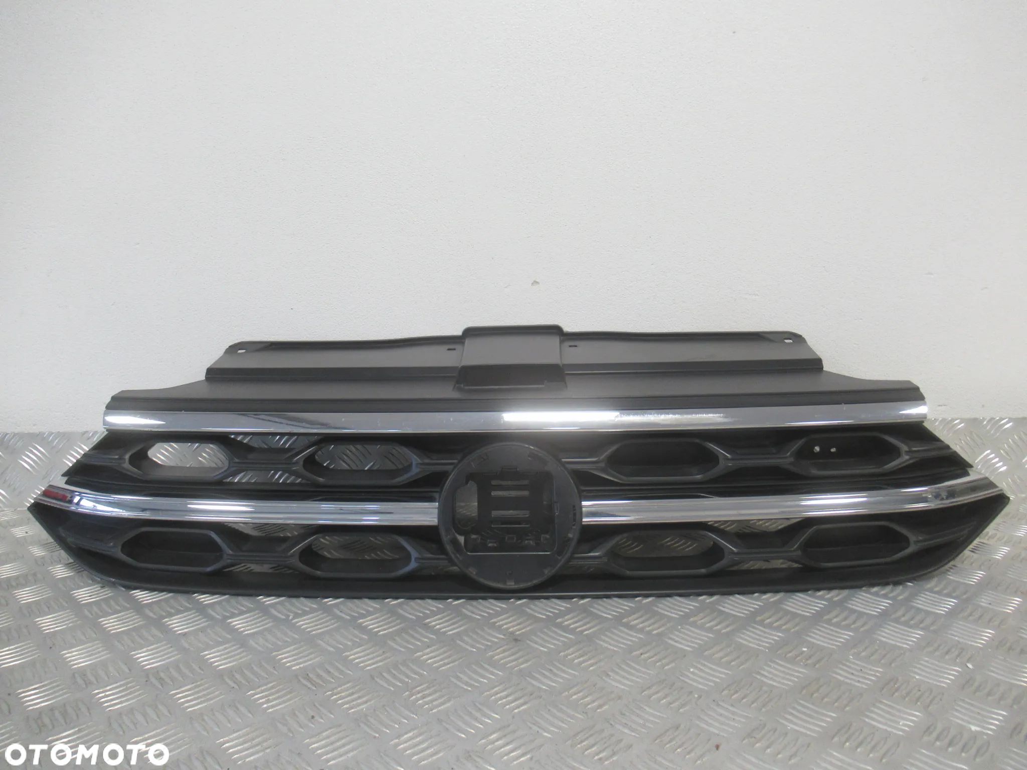 GRILL GRIL ATRAPA VW T-ROC R-LINE LIFT 2GA853651 2GA853653H 2021 - 1