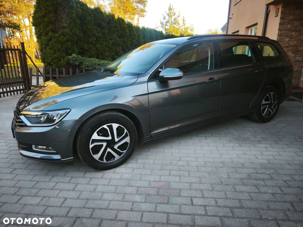 Volkswagen Passat 2.0 TDI SCR Business - 2