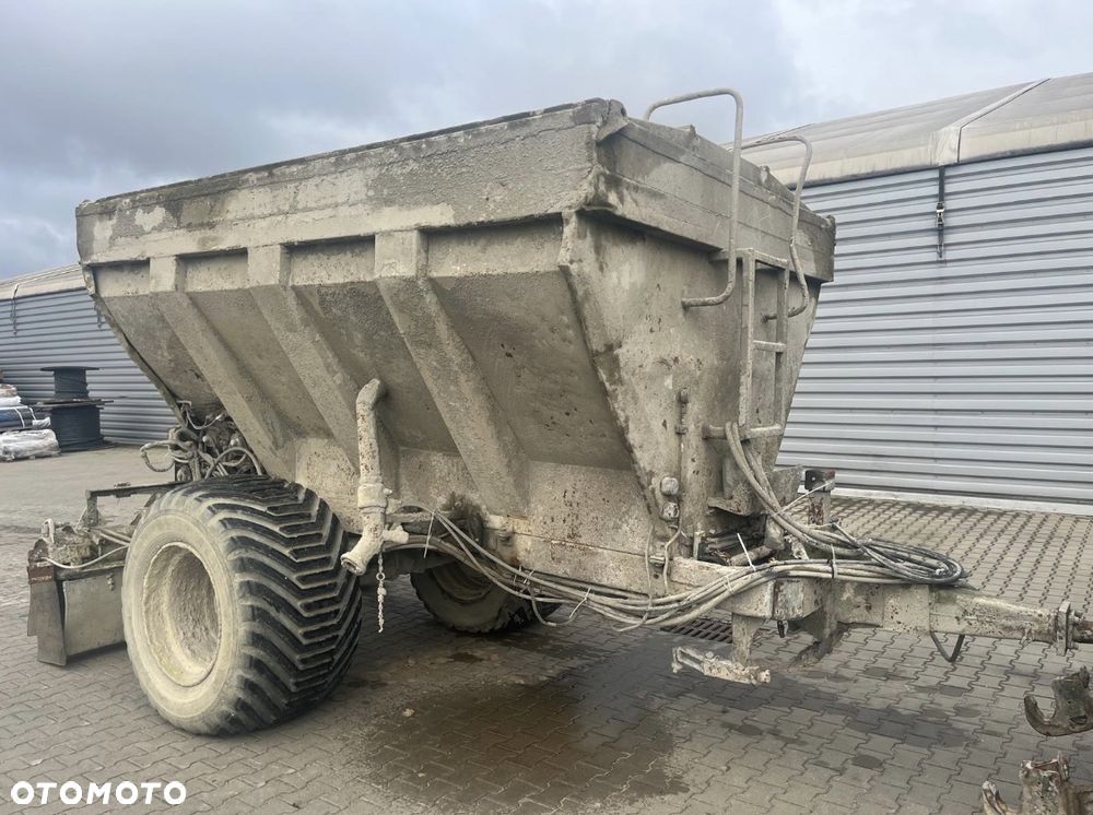 Wirtgen Streumaster 8000 - 1