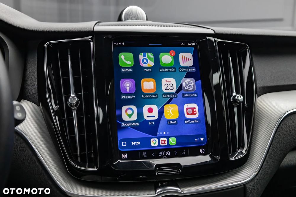 Volvo XC 60 T8 Plug-In Hybrid AWD R-Design - 22