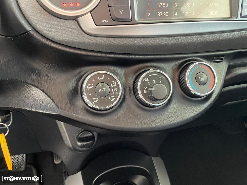 Toyota Yaris 1.33 VVT-i Active - 13