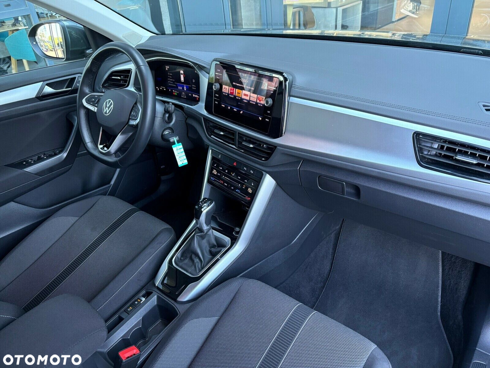 Volkswagen T-Roc - 15