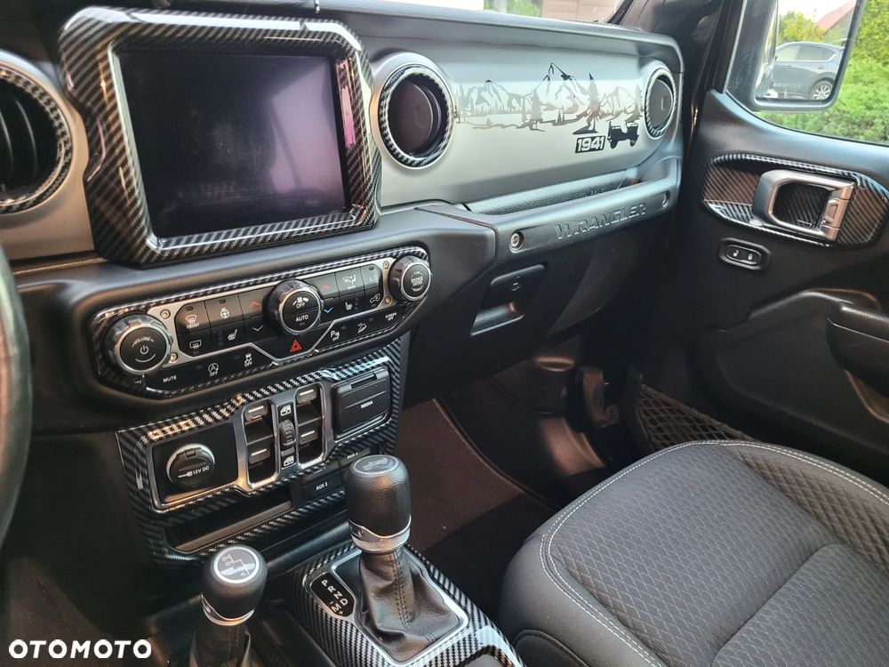 Jeep Wrangler - 17