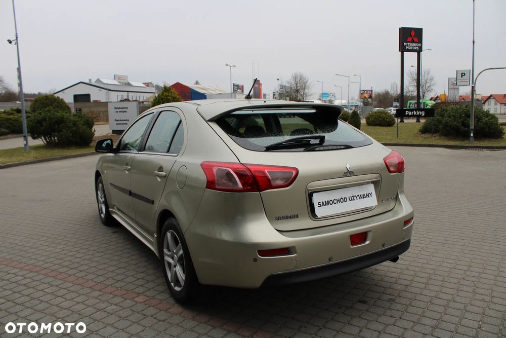 Mitsubishi Lancer 1.8 Invite - 8