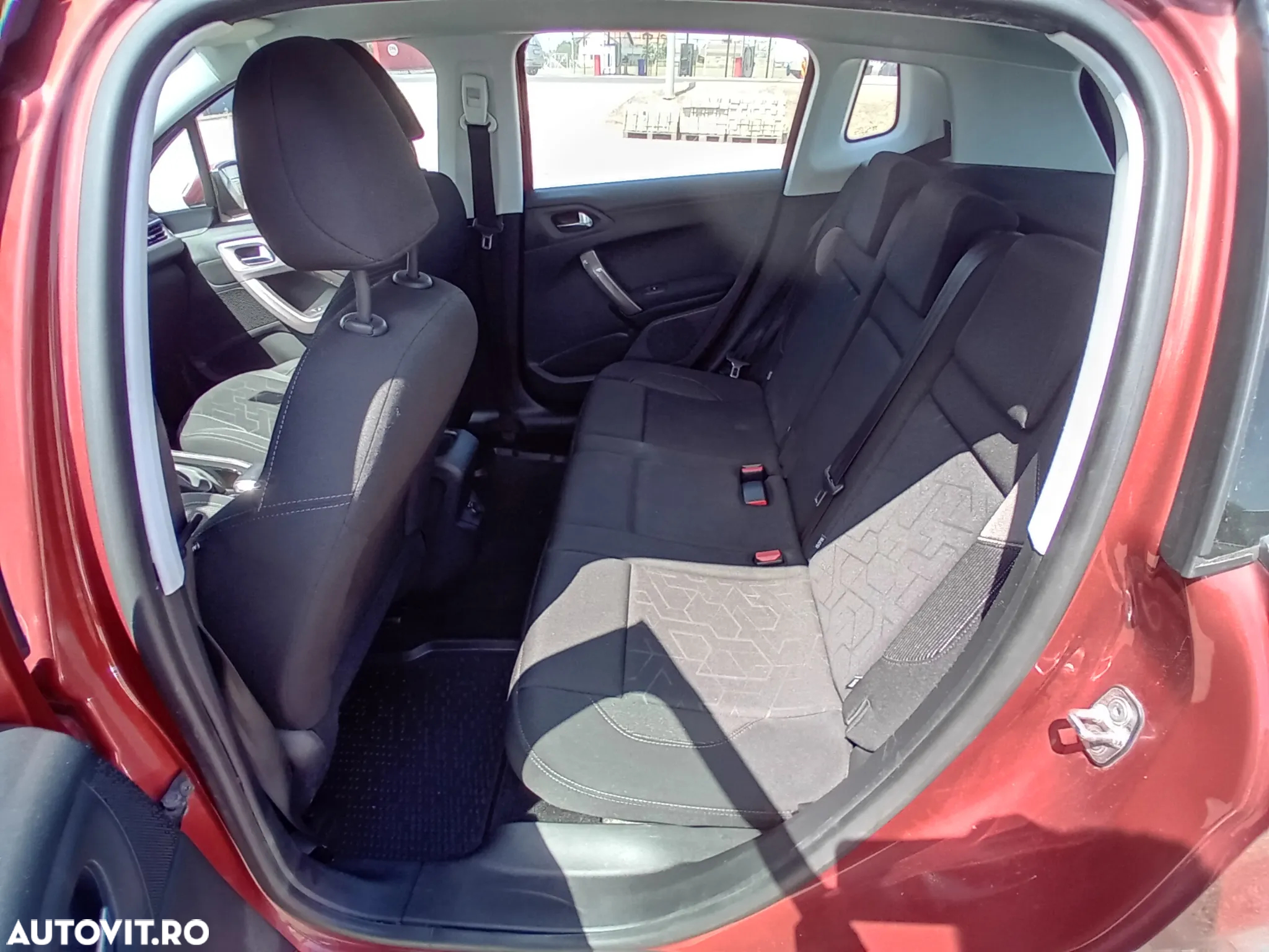 Peugeot 2008 1.2 PureTech Turbo Active - 9