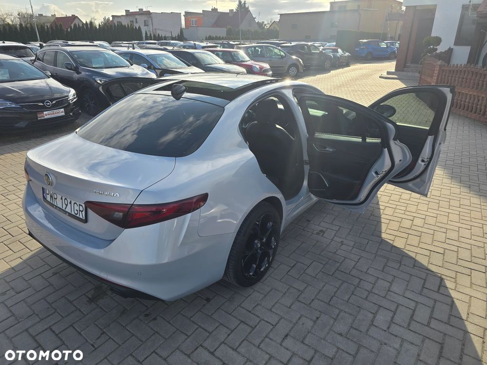 Alfa Romeo Giulia - 30