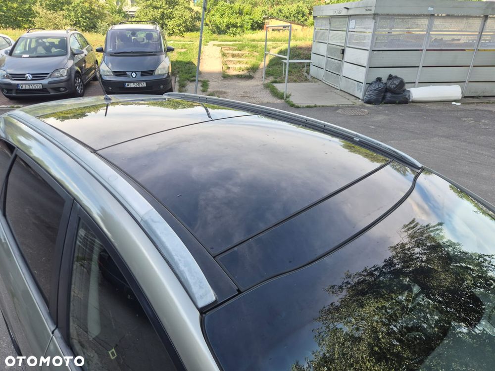 Kia Carens 1.6 GDI L 7os EU6 - 9