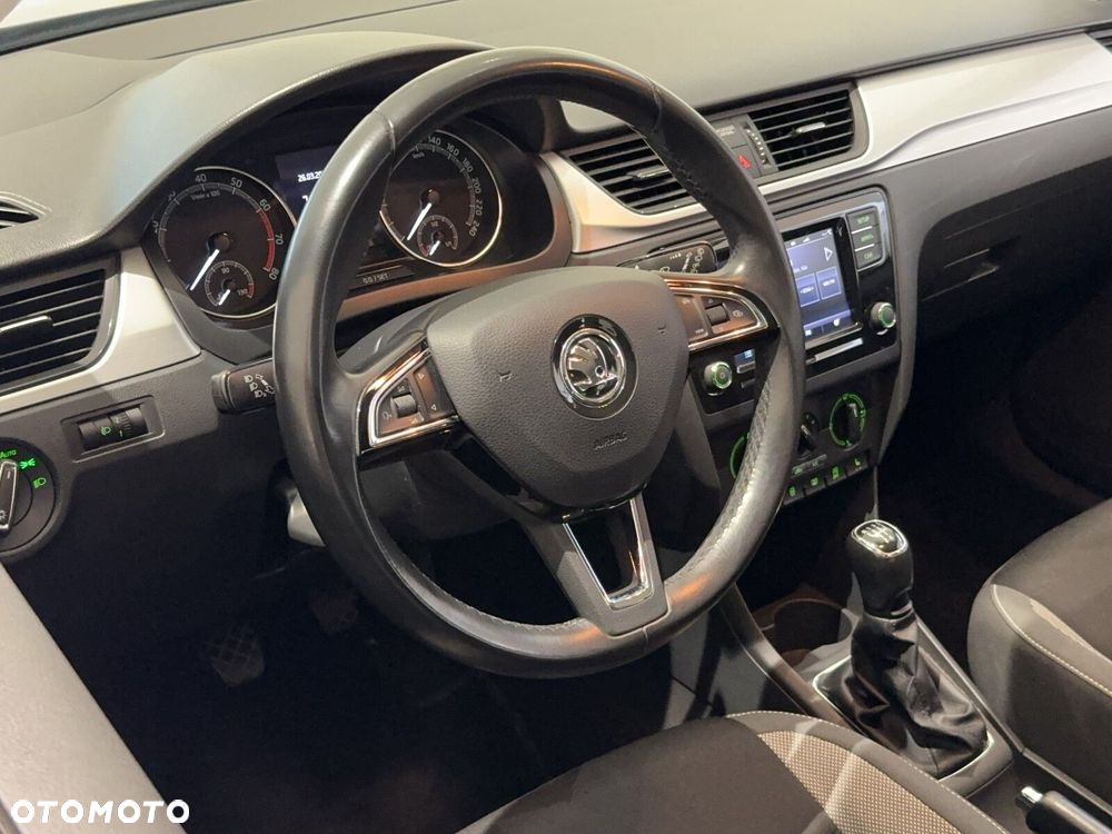 Skoda RAPID 1.0 TSI Ambition - 19