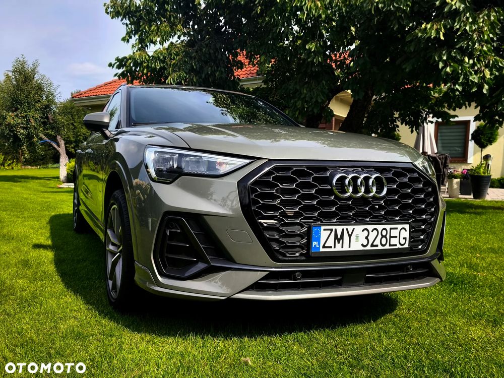 Audi Q3 - 1