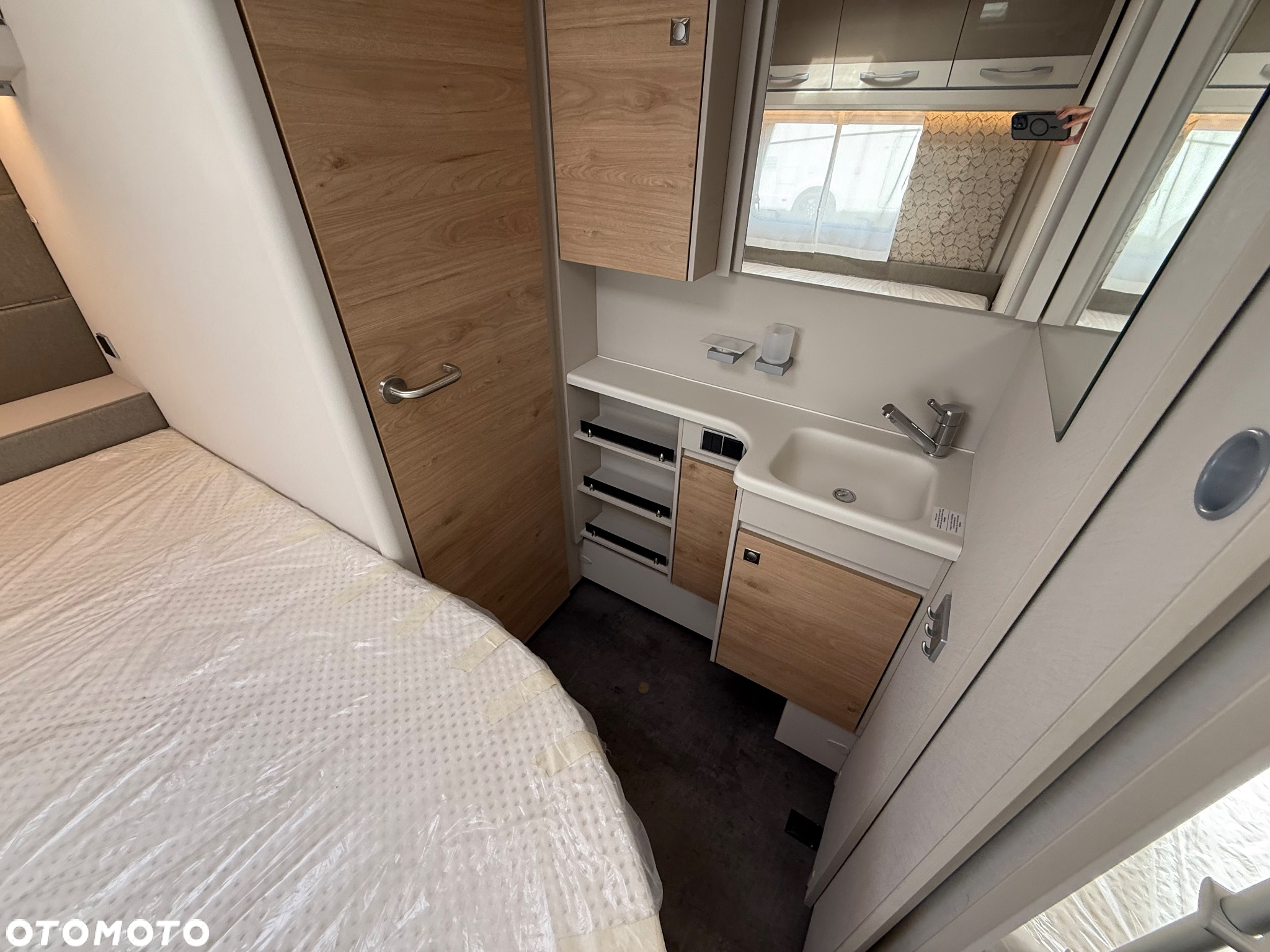 Dethleffs Nomad 730 FKR COMBI 6E Zimowa - 17