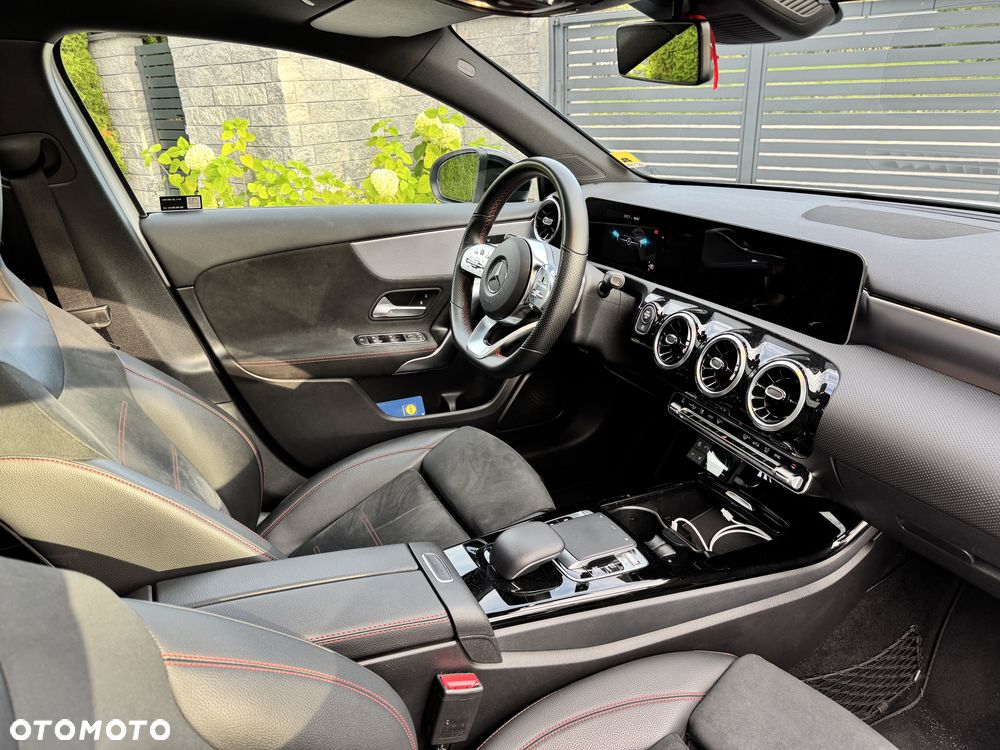 Mercedes-Benz Klasa A 200 AMG Line 7G-DCT - 9