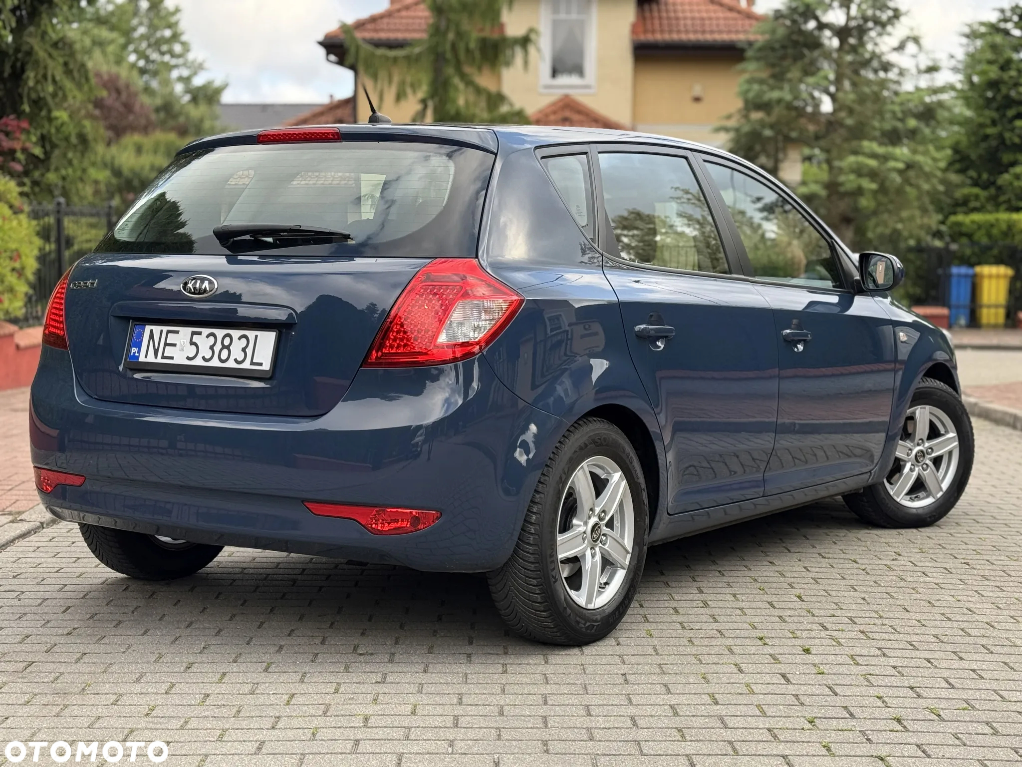 Kia Ceed - 4