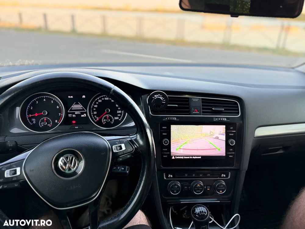 Volkswagen Golf 1.0 TSI (BlueMotion Technology) Comfortline - 4