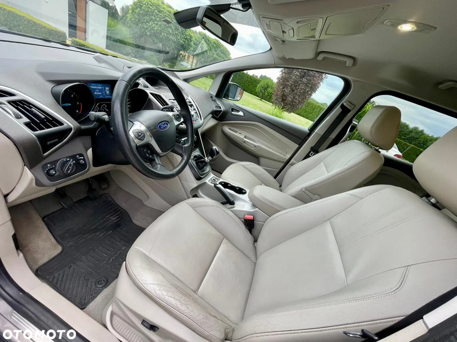 Ford Grand C-MAX 2.0 TDCi Titanium - 19