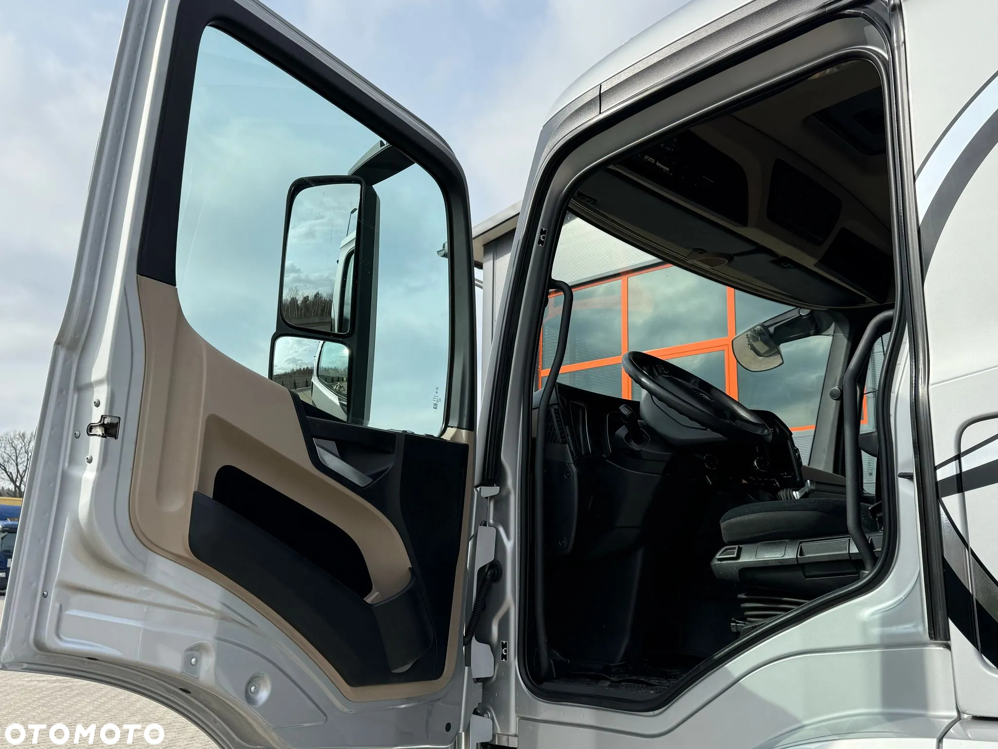 Mercedes-Benz Actros 1824 // E6 // sypialka // chłodnia 20 Epal // winda // 4x2 - 21