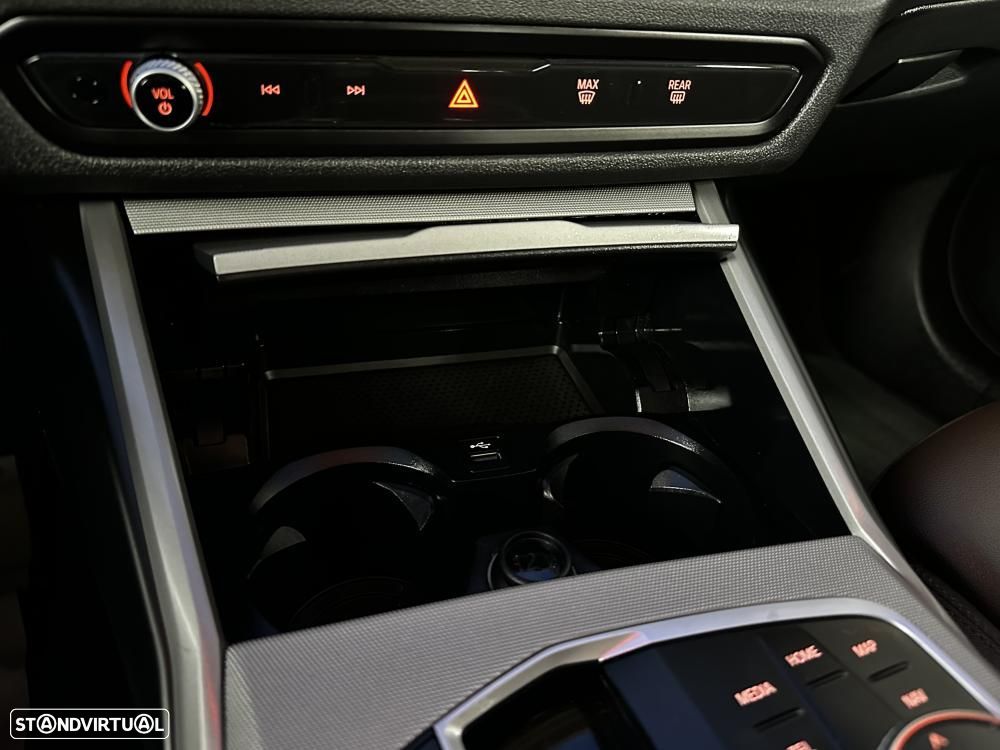 BMW 320 e xDrive Aut. Luxury Line - 42