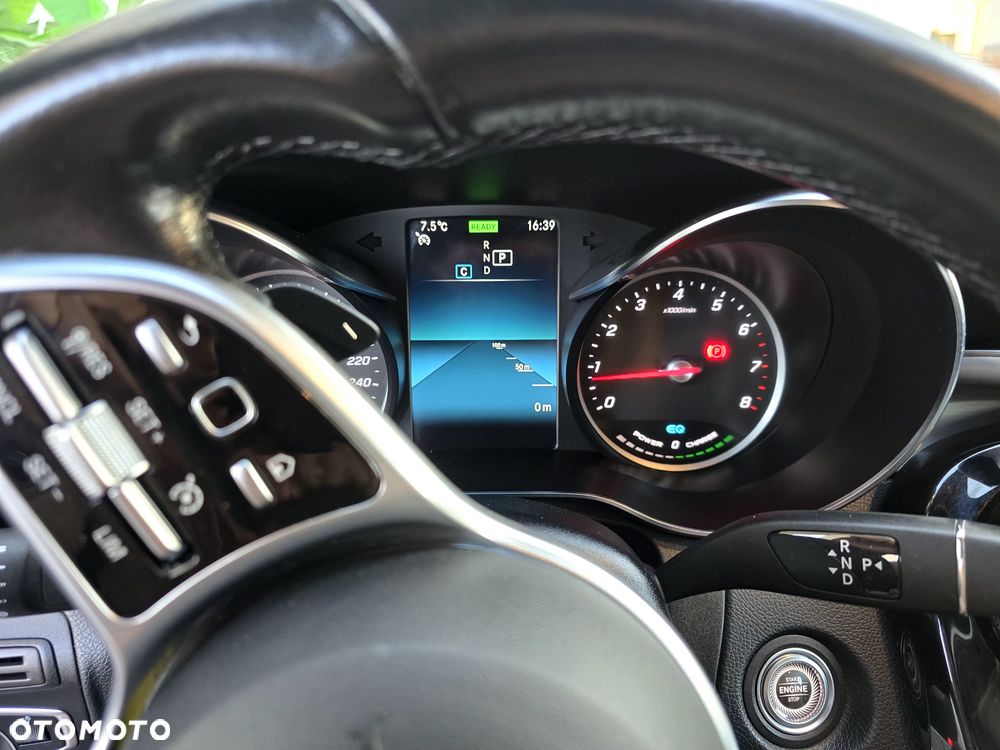 Mercedes-Benz GLC - 27