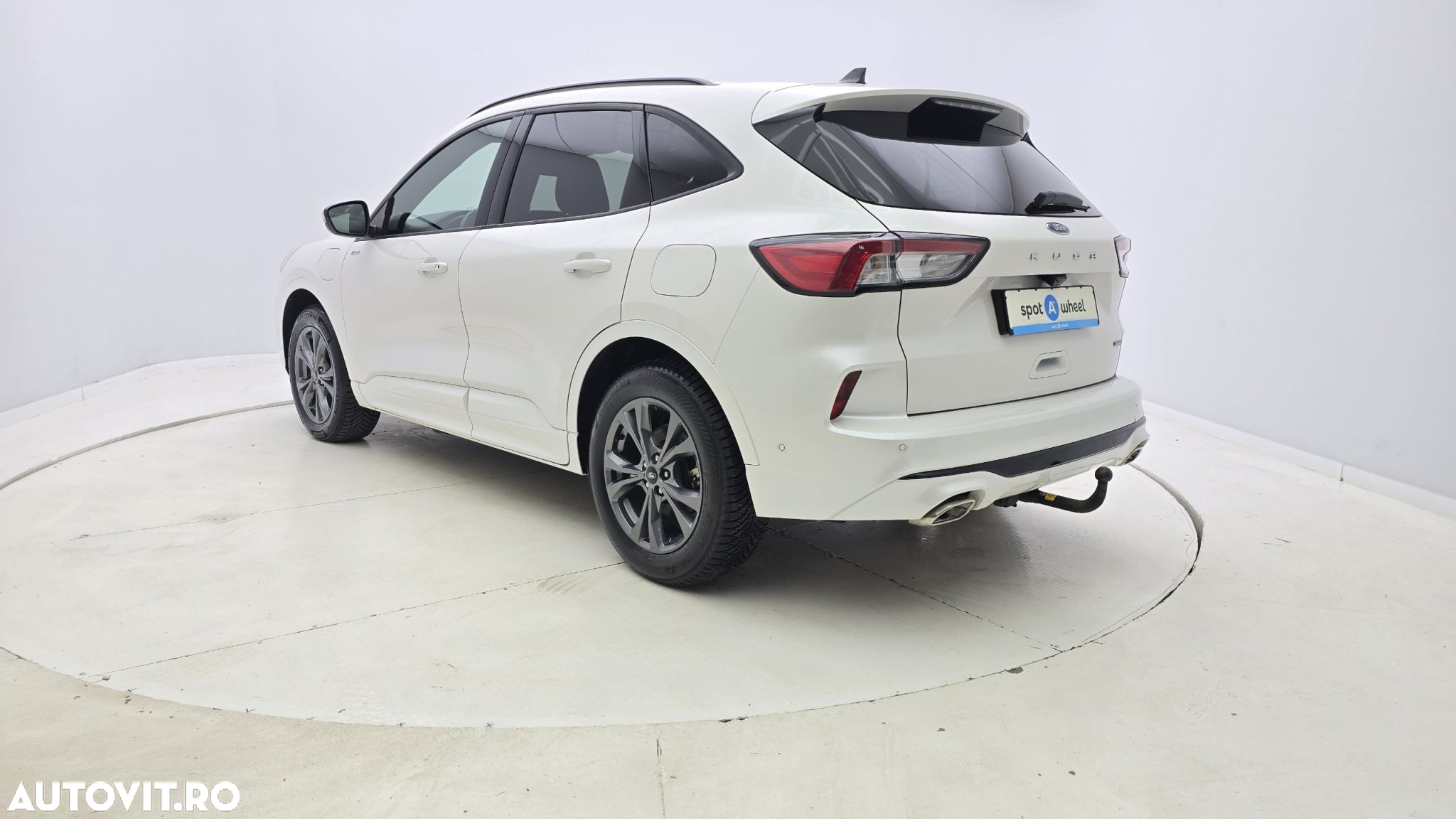 Ford Kuga - 8