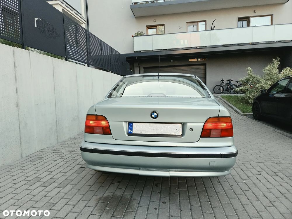 BMW Seria 5 - 23
