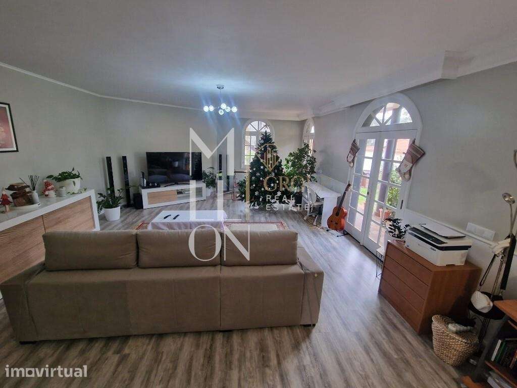 Moradia  T2 + 2 T1 (investimento) | Ilhéus | Funchal - Grande imagem: 2/37