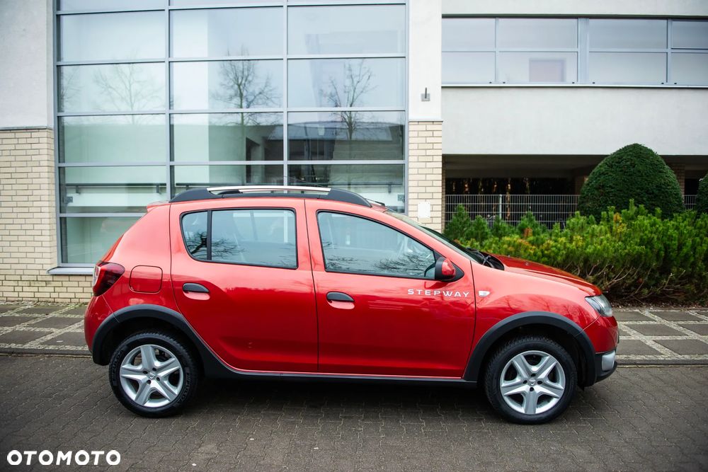 Dacia Sandero TCe 90 Celebration - 12