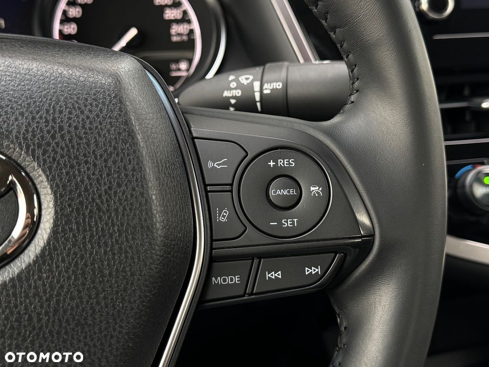 Toyota Camry 2.5 Hybrid Comfort CVT - 18