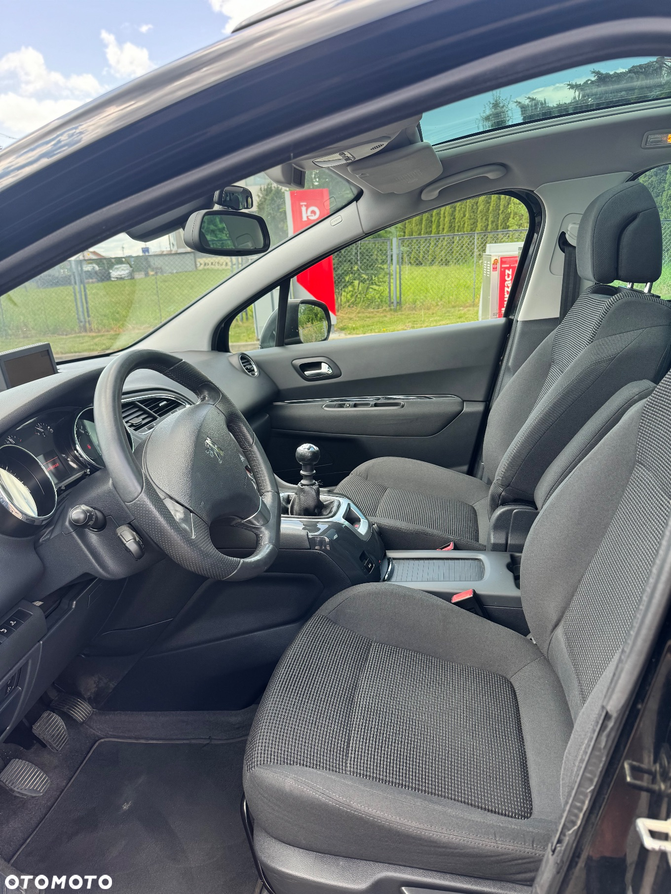 Peugeot 5008 - 10