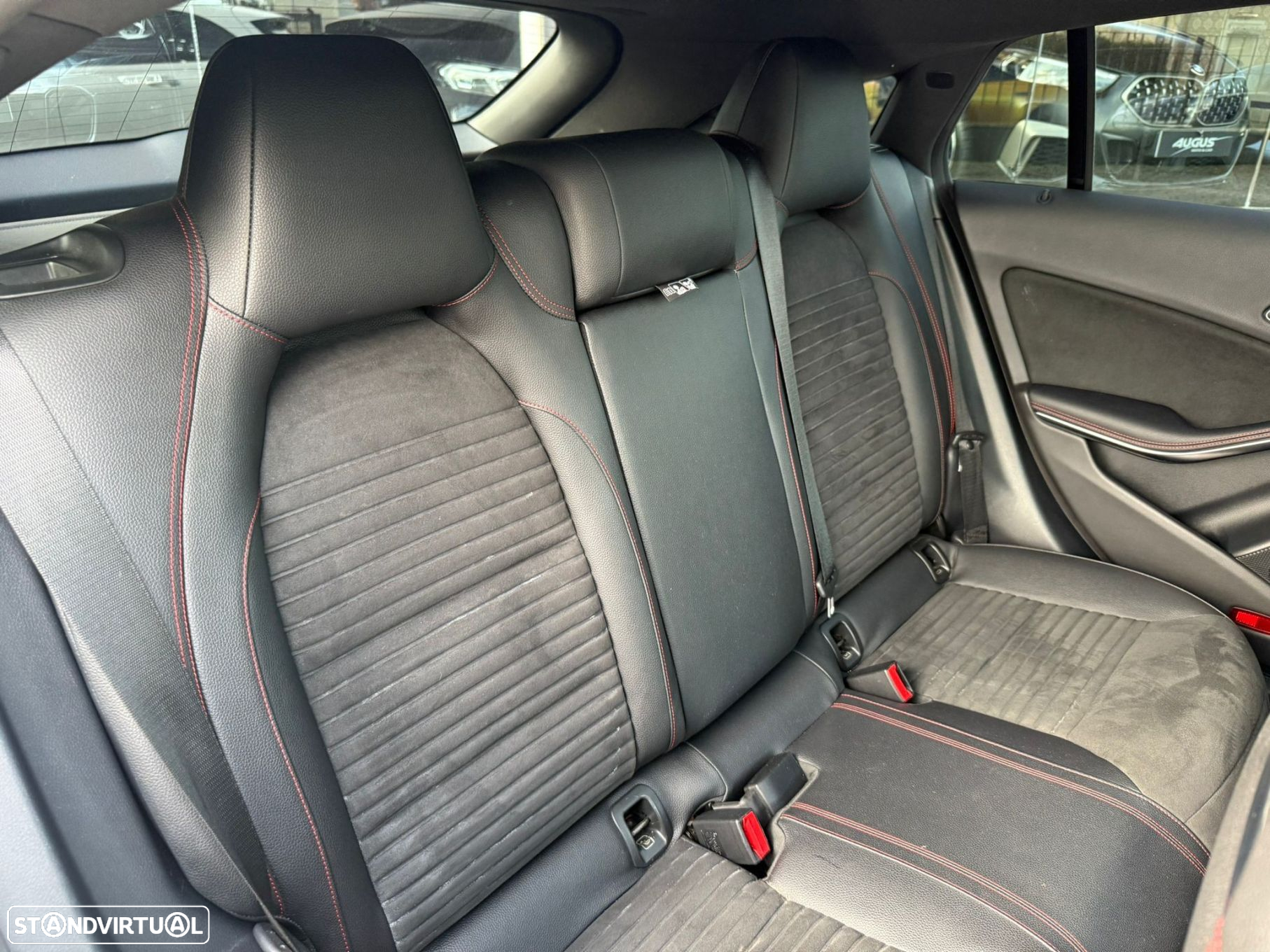 Mercedes-Benz CLA 200 d Shooting Brake AMG Line - 14