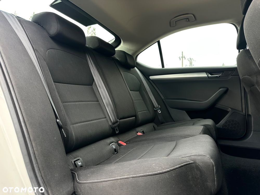 Skoda Superb 2.0 TDI Ambition DSG7 - 21