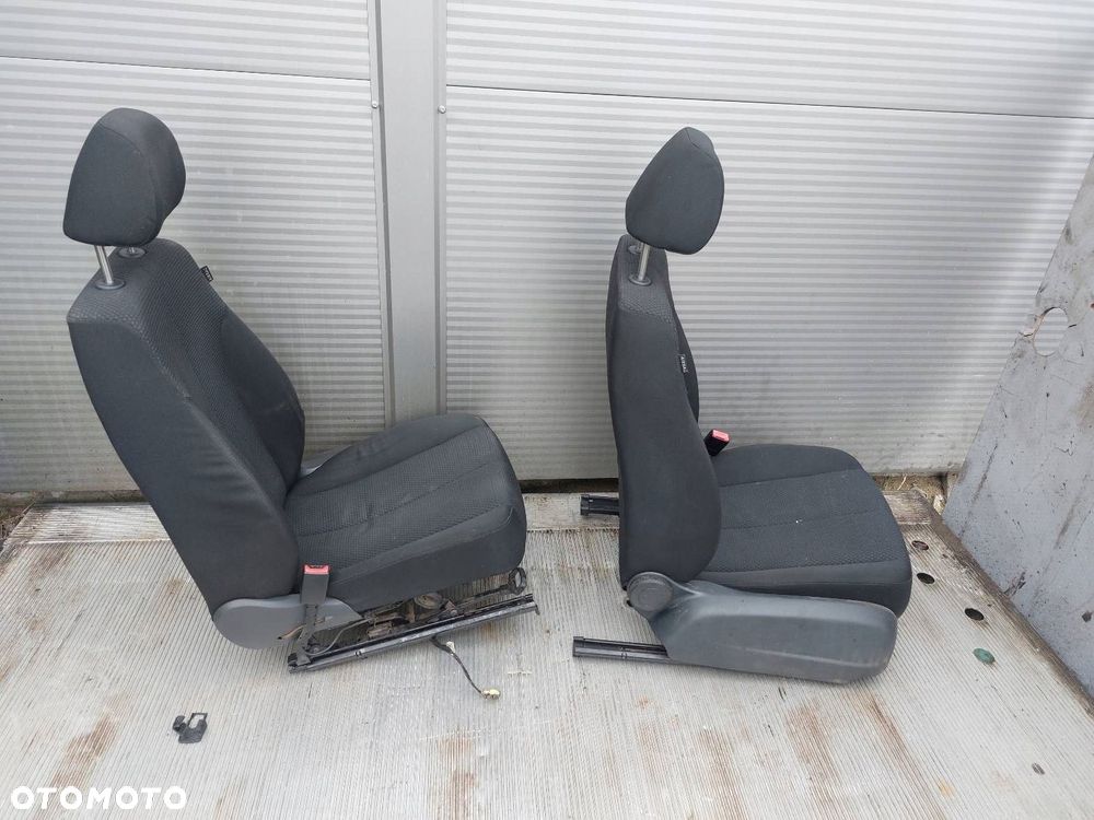 FOTELE KOMPLET LEWY PRAWY KANAPA TYŁ  VOLKSWAGEN PASSAT B6 - 10