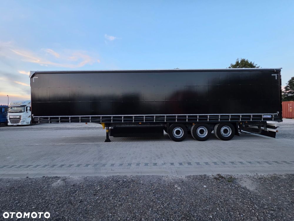 Schmitz Cargobull 3 - 30