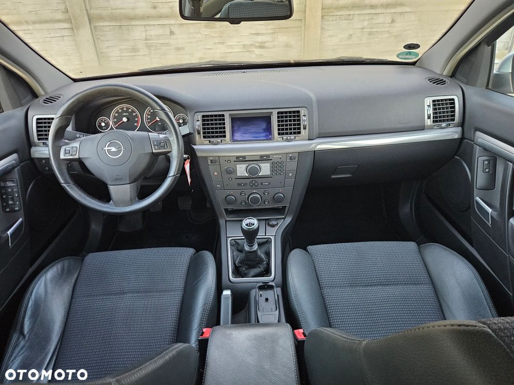 Opel Vectra 2.2 GTS - 14