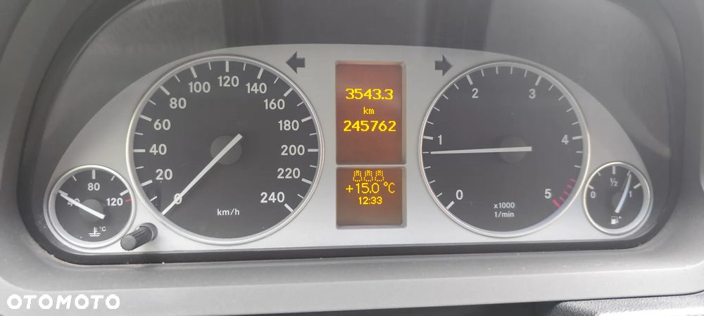 Mercedes-Benz Klasa B 200 CDI - 12