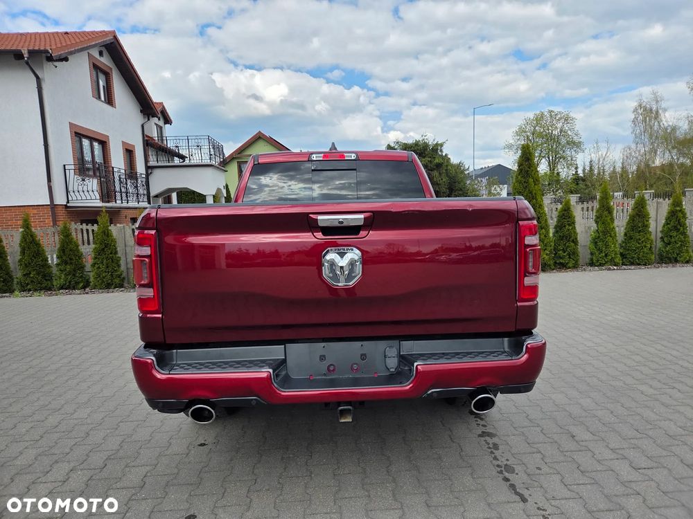 RAM 1500 - 12