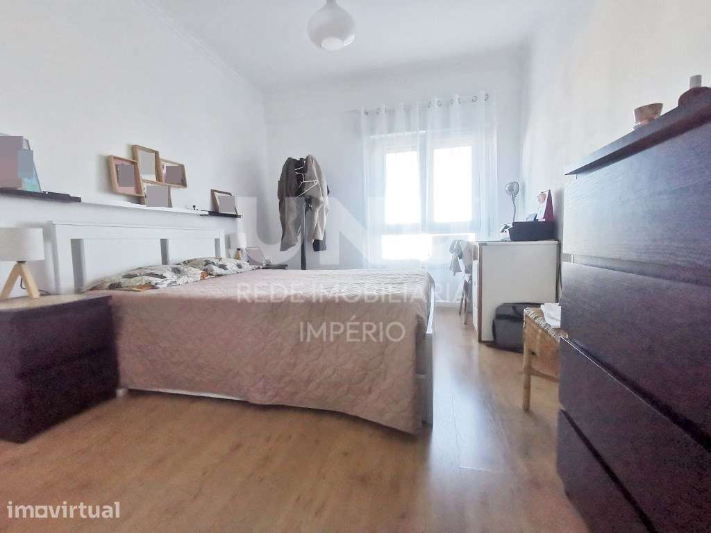 T2 com Vista Rio | Urbanização Alto da Eira | Santa Iria da Azóia - Grande imagem: 2/25