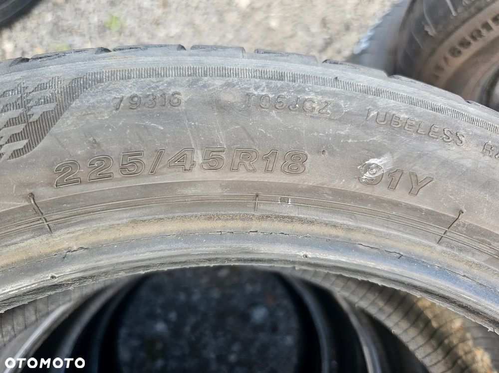 Opony letnie BRIDGESTONE 225/45R18 91Y TURANZA T005 (4szt.) (3x4,5 1x5,5) (DOT: 1x1821 1x1122 1x3022 1x1523) L1004 - 4