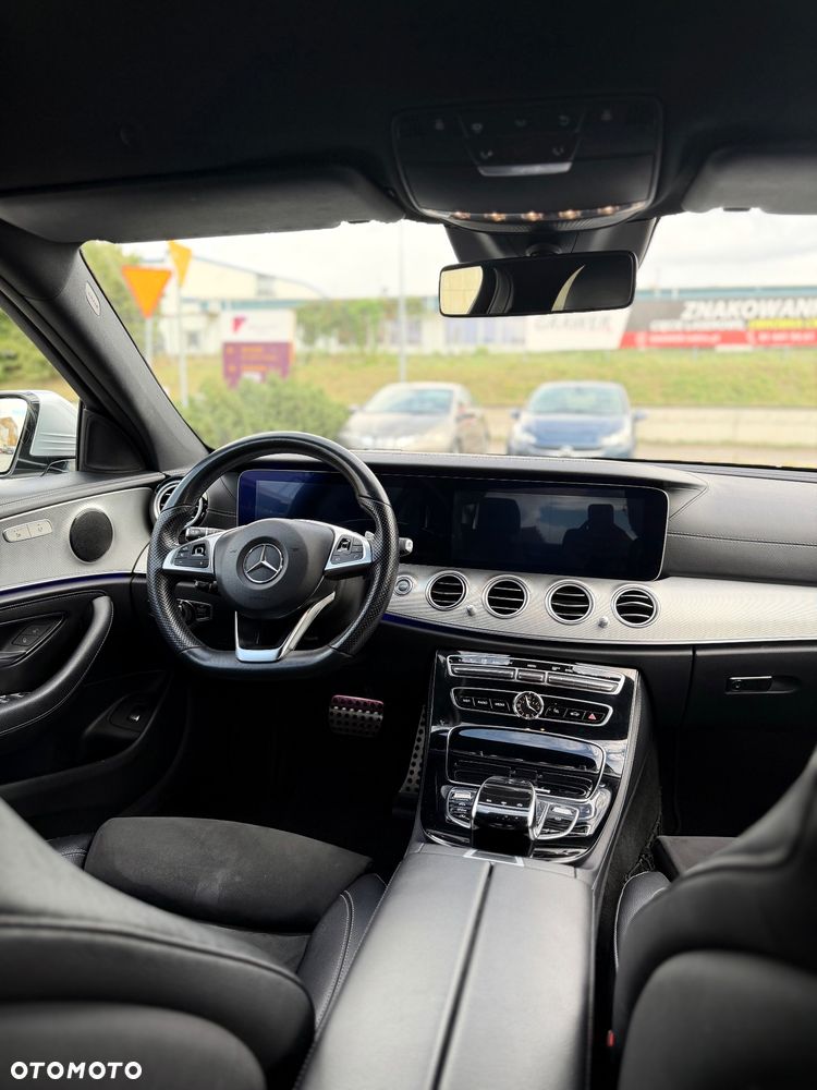 Mercedes-Benz Klasa E 220 d 4-Matic 9G-TRONIC - 10