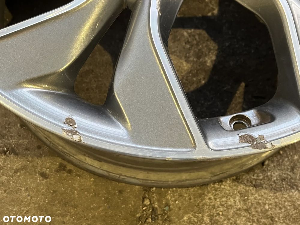 Felgi Hyundai 5x114,3 7,5J x 18 ET 55 52910-G4400 1szt. - 2