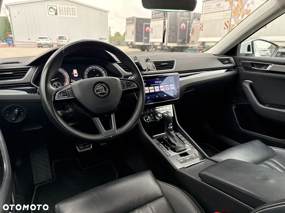 Skoda Superb 2.0 TSI L&K DSG - 14