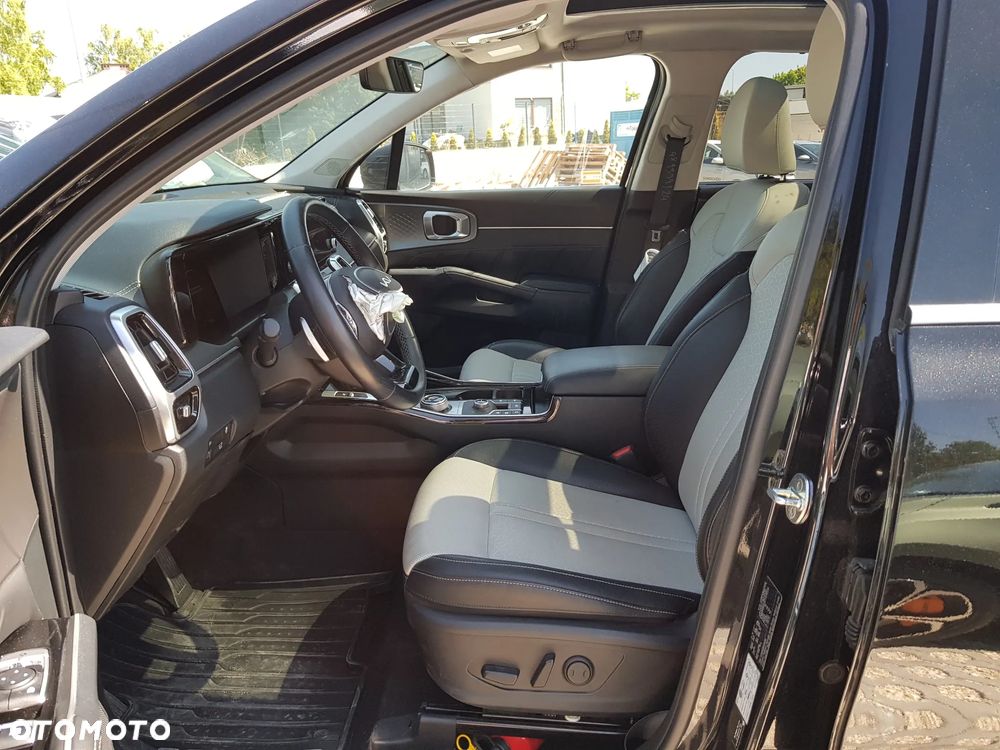 Kia Sorento - 16