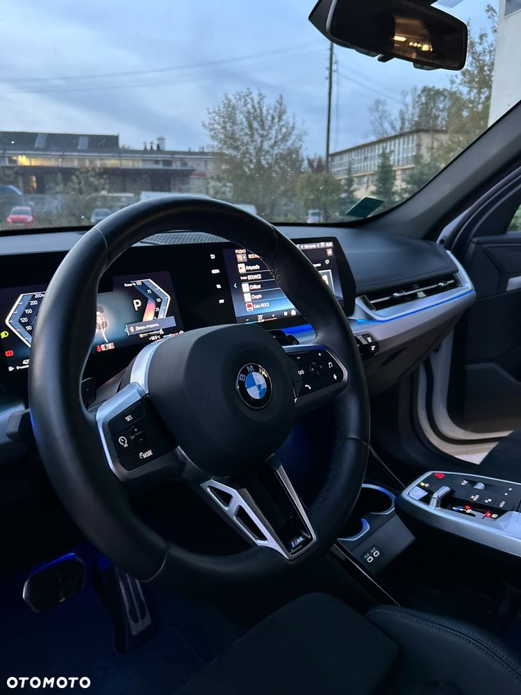 BMW X1 sDrive18i - 16